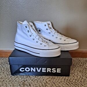 CTAS Women's White Converse Lift Platform High Tops Size 11